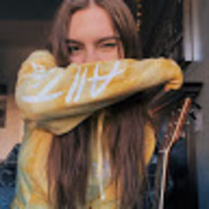 Meet your Posher, Katelyn